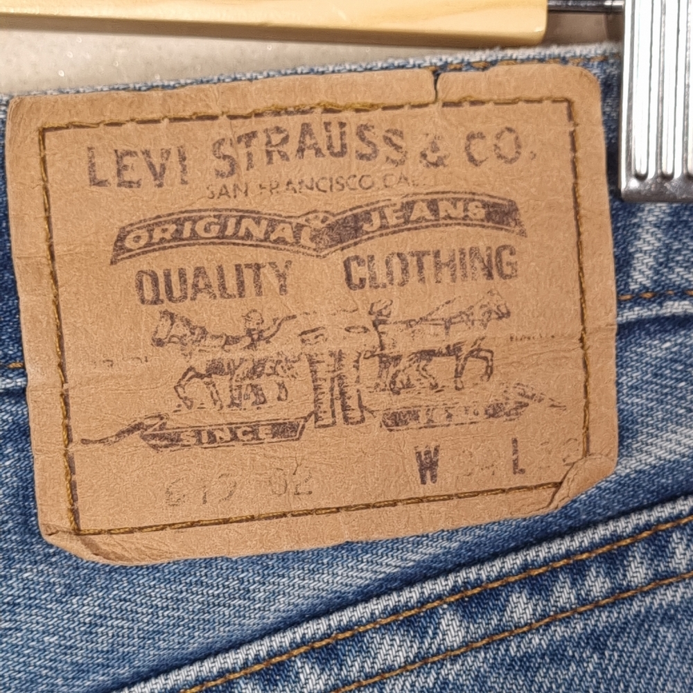 Levi's 615 Cutoff Jean Shorts Men's 34 Waist - Picture 5 of 6